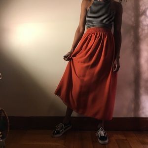 turtleneck crop/double layered chiffon skirt