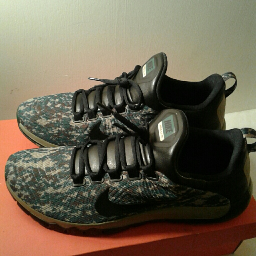 Nike Athletics Shoes for Men