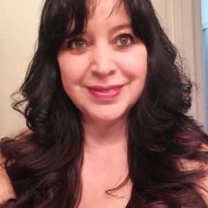 Meet your Posher, Deborah