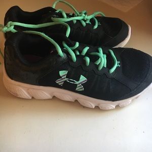 Cool sneakers for your big girl!!