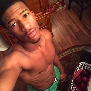 Meet your Posher, Derrick