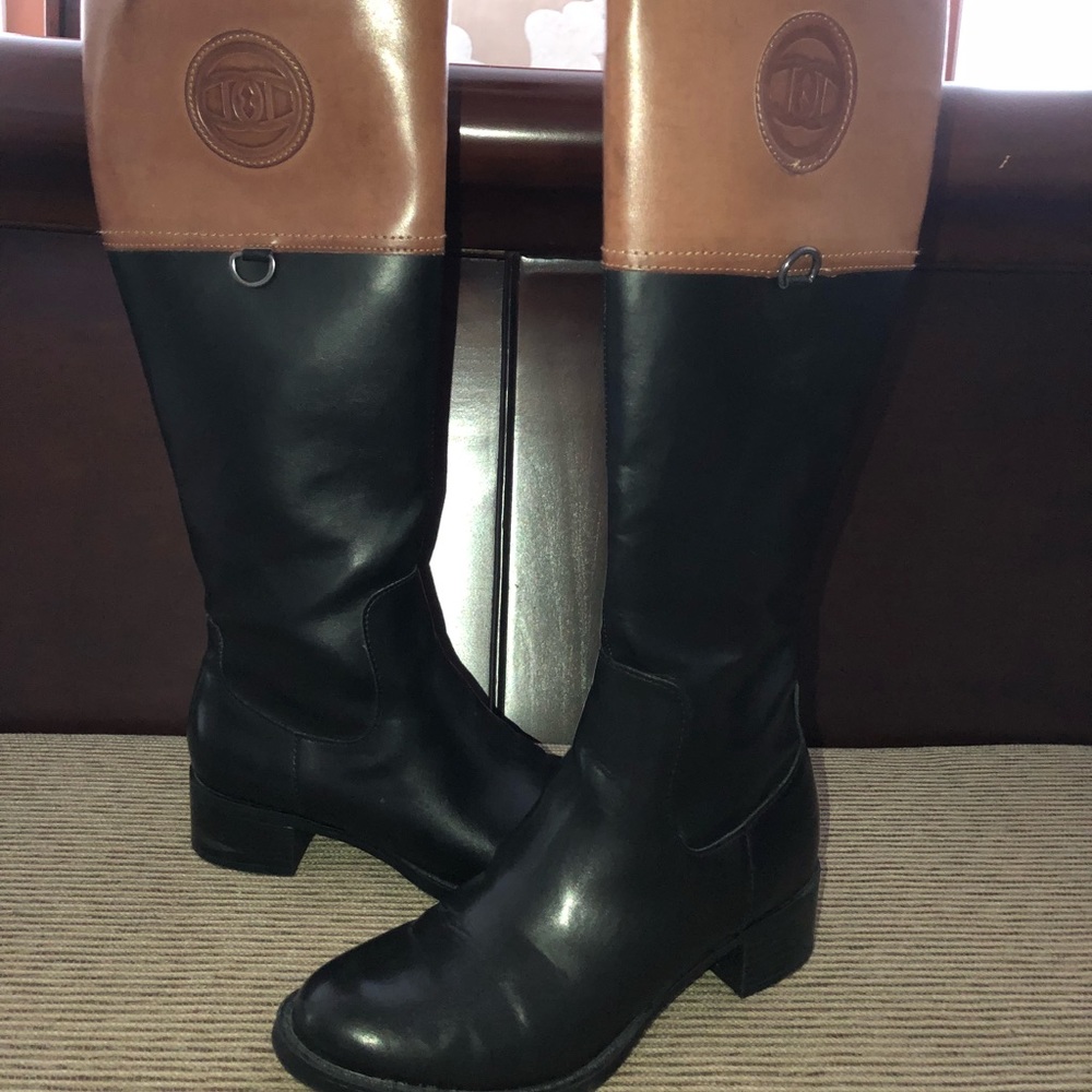 🌟🌟Etienne Aigner Riding boots size 6.5🌟🌟