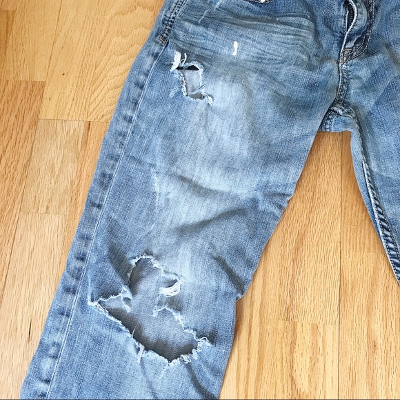 ⭐️Destroyed Boyfriend Jeans⭐️ - Picture 2 of 6