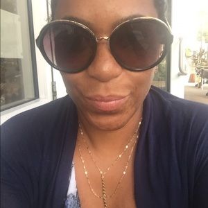 Meet your Posher, Luz