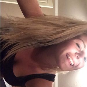 Meet your Posher, Haylee