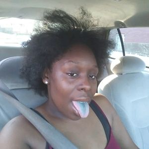 Meet your Posher, Ebonee