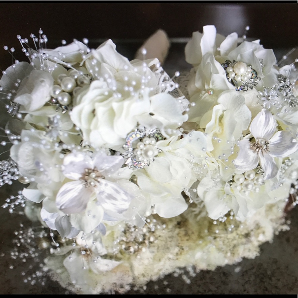Handmade Bridal Brooch Bouquet