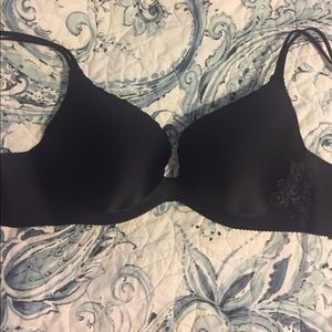 VS angels secret embrace bra 34 B