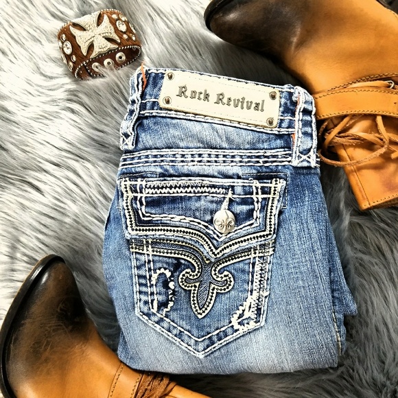 Rock Revival Kai Capris by buckle