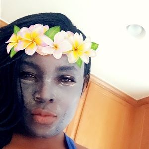 Meet your Posher, Kurtecia