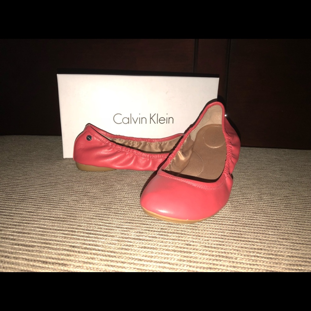 🌷🌷Calvin Klein Prelia Nappa coral flats🌷🌷