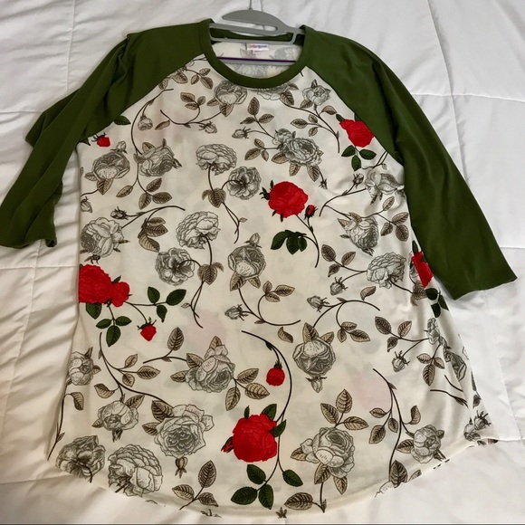 LuLaRoe Tops - LuLaRoe Randy