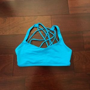 Lululemon Free to be wild bra