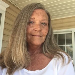 Meet your Posher, Neva