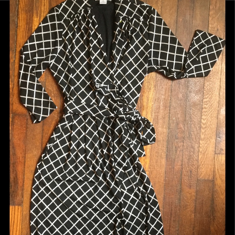 Liz Claiborne Belted Mock Wrap Dress Size M