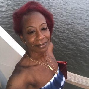 Meet your Posher, Jimia