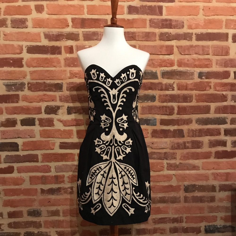 French Connection sweetheart neckline dress