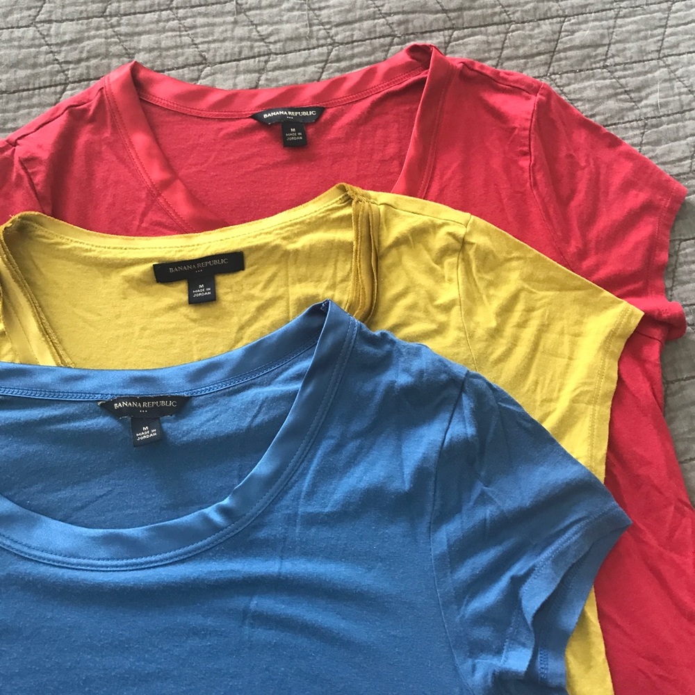 3 Banana Republic T-Shirts