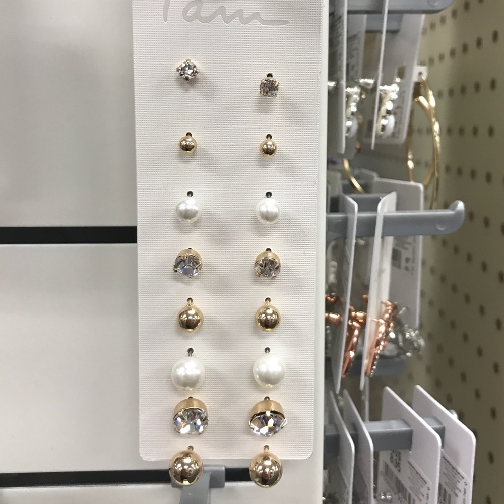 Jewlary - Picture 3 of 3