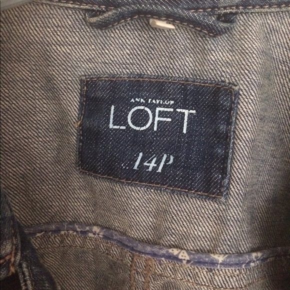 Jean jacket from Ann Taylor Loft - Picture 2 of 3