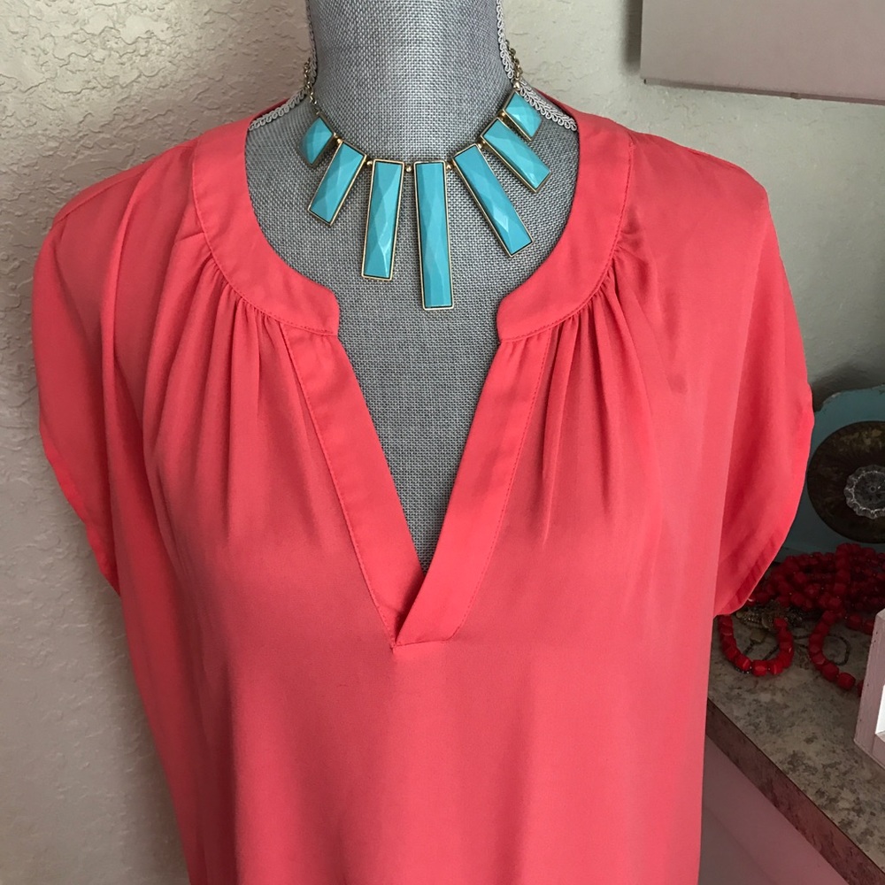 Roz & Ali coral top