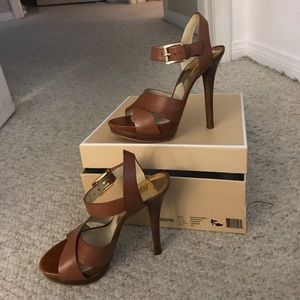 Michael Kors High heeled sandals, size 8.