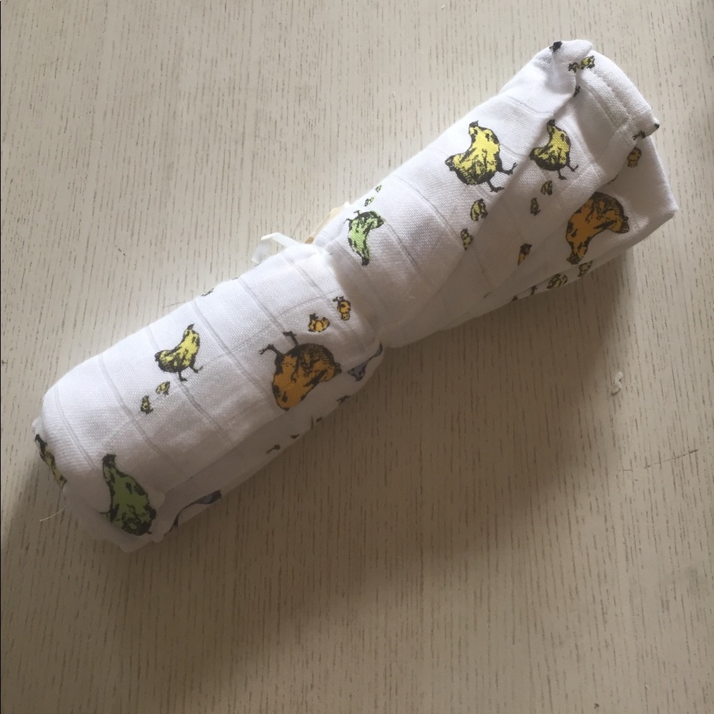 Chicks & Hens® Organic Muslin Swaddle