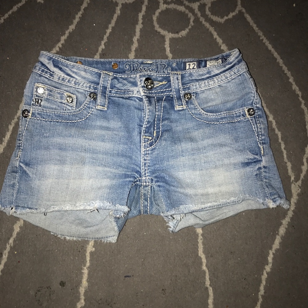 Very well loved youth/girls miss me shorts