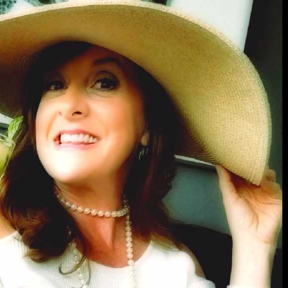 Meet your Posher, Potluck Shoppe - Picture 4 of 5