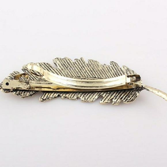 Feather Hair Clip - Picture 3 of 3
