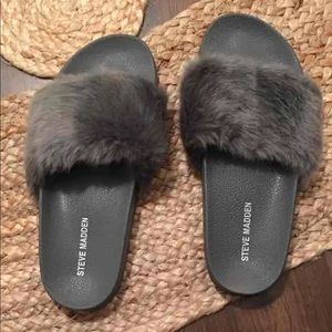 Steve Madden slides