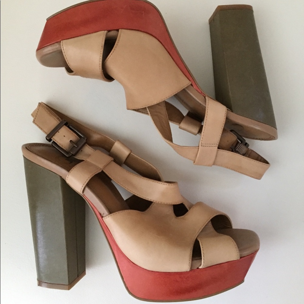 *FLASH SALE* Neutral Color-block Chunky Heels