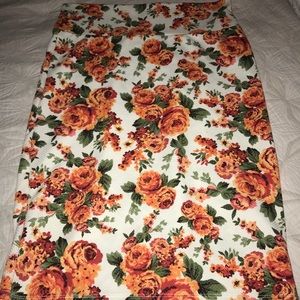 LuLaRoe Roses Cassie L