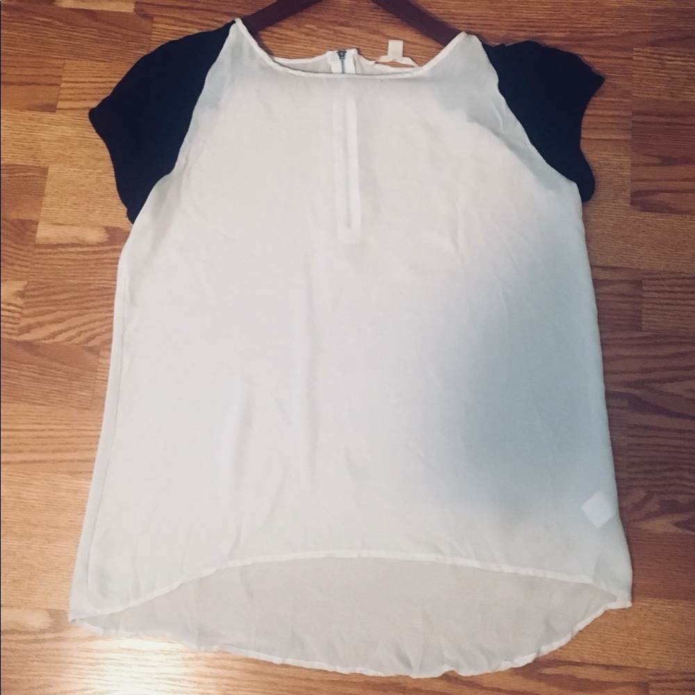 Dakota Collective top