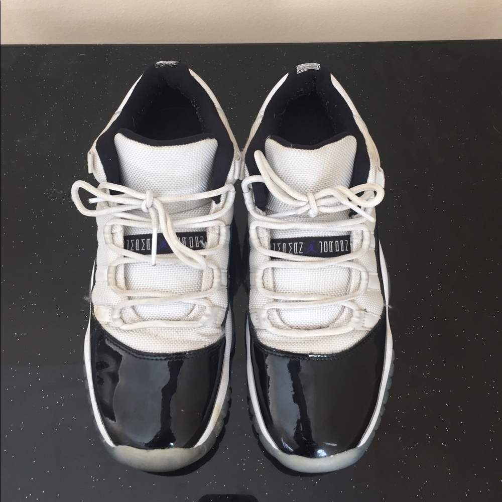 Jordan 11 Concord Low