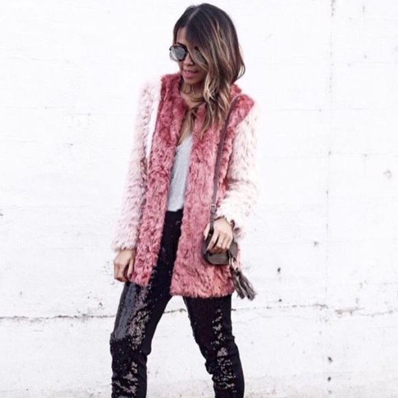 HP Daya by Zendaya Tri Color Pink Faux Fur Coat - Picture 2 of 8