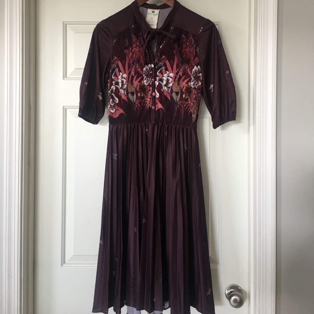 Queen's Row Inc Dress