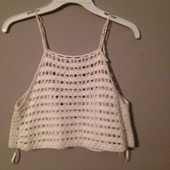 White Crop Top from Charlotte Russe - Picture 3 of 3