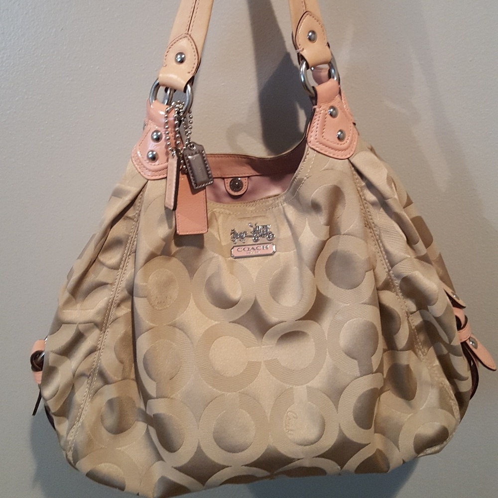 Coach Madison Sateen Maggie Shoulder Bag