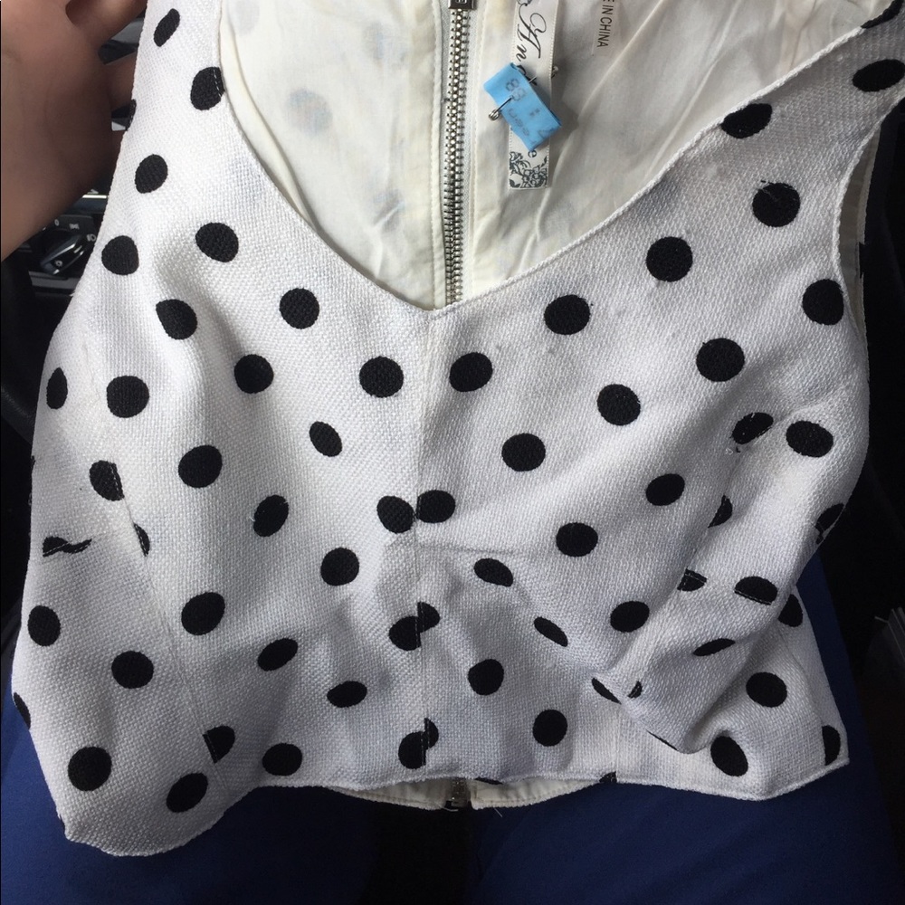 Poka dot crop top