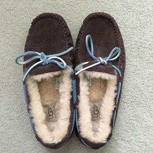 UGG Dakota Moccasin