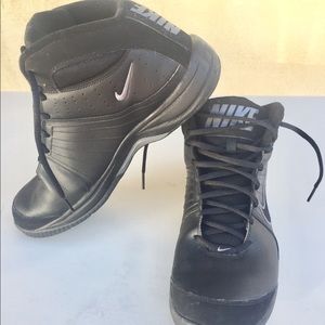 Nike Mens shoes basketball