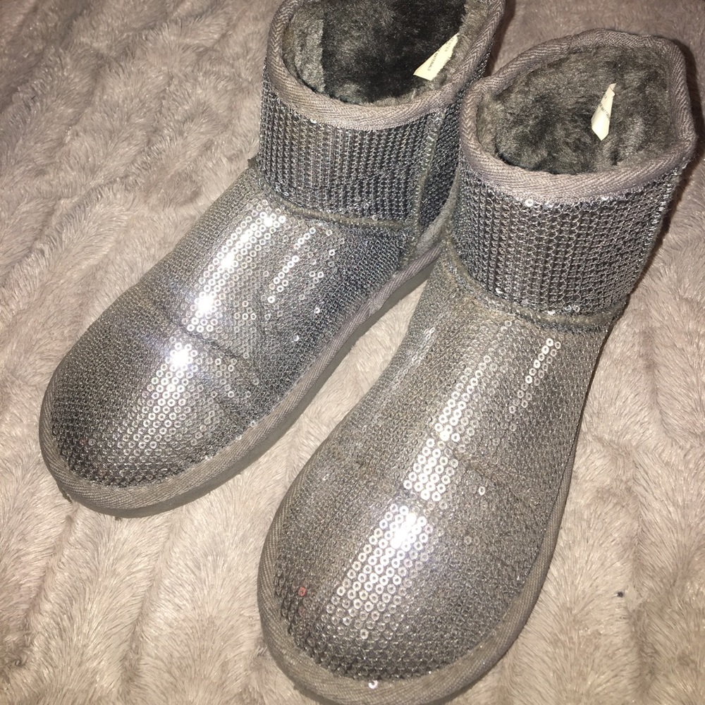 Moon boots