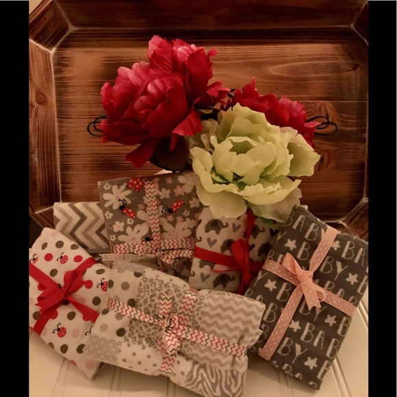 Flannel baby burp cloths, baby shower, baby girl - Picture 4 of 4