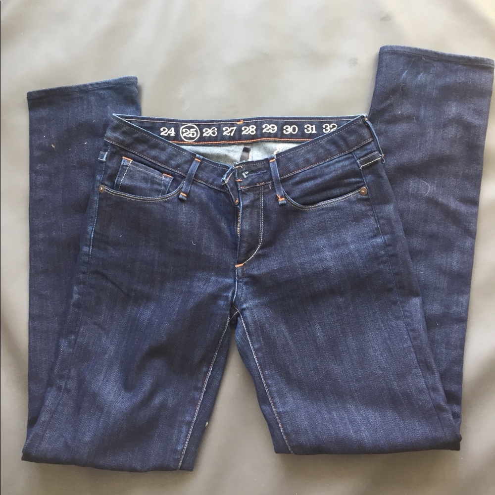 Skinny jeans