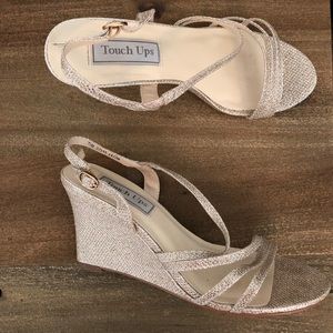 Champagne wedges! Great for weddings!