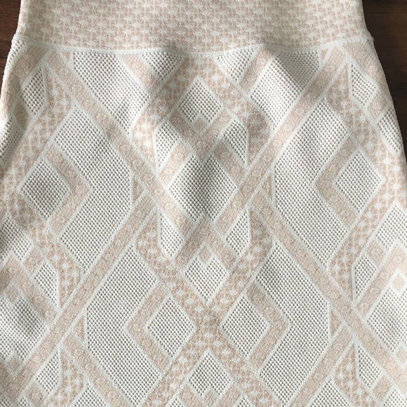 Bcbg bandage skirt - Picture 2 of 2