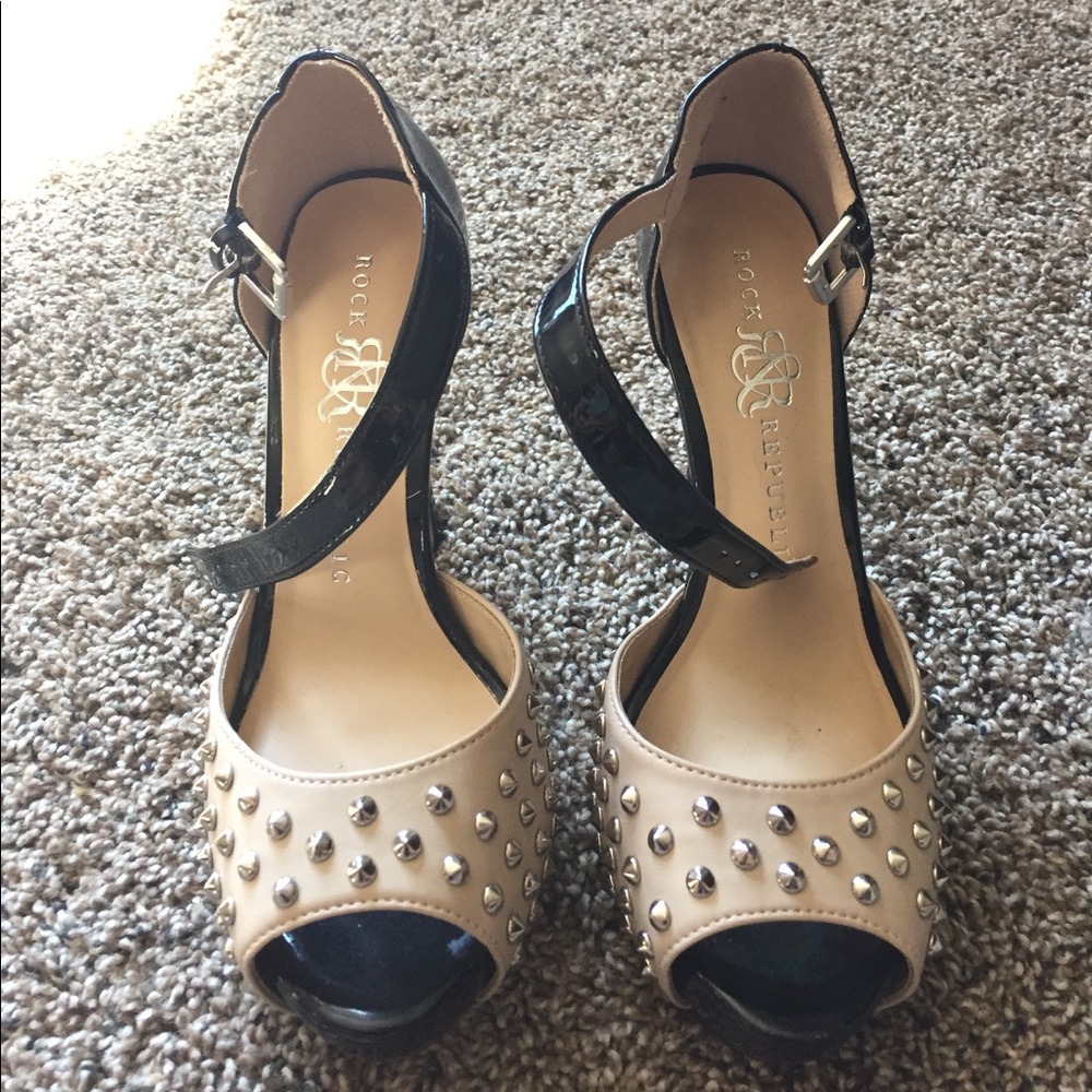EUC Rock and Republic Heels