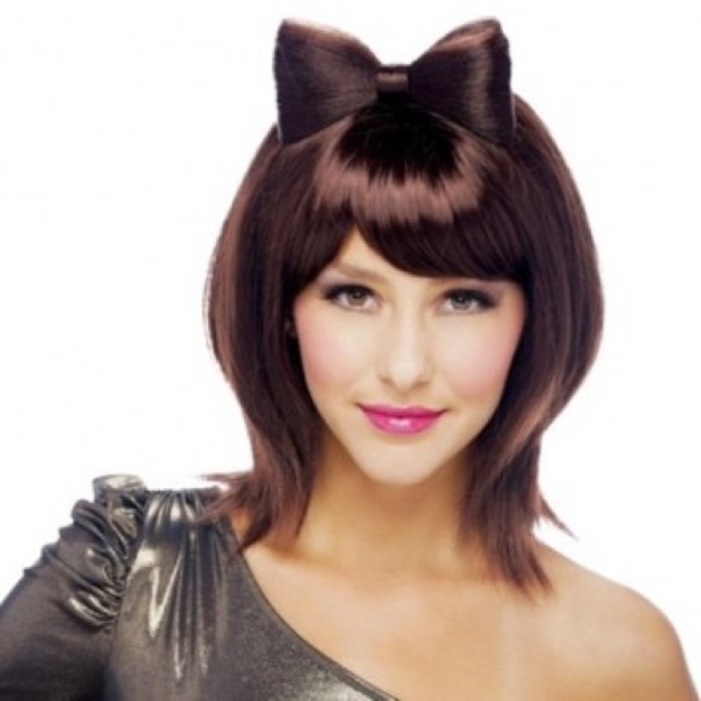 New Auburn Brown Bow Wig Role Play Costume