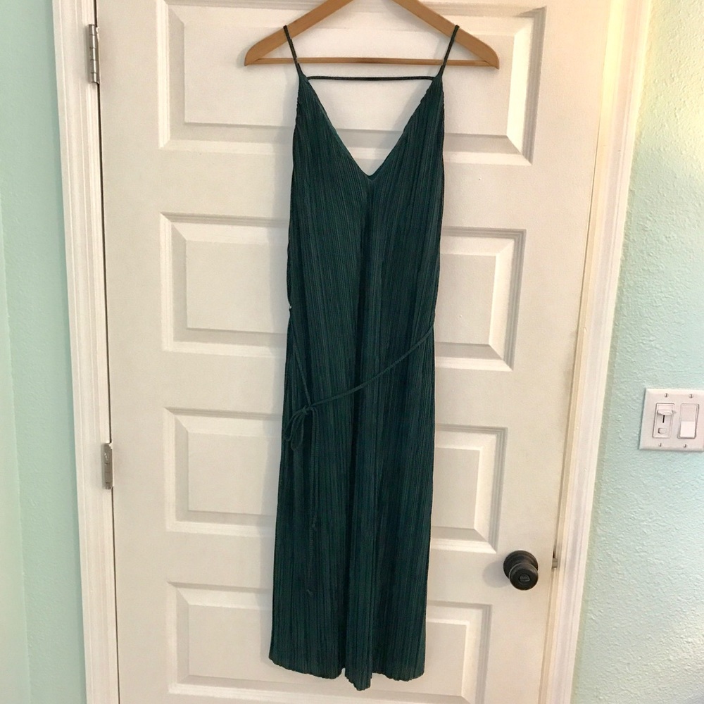 Emerald green crinkle dress
